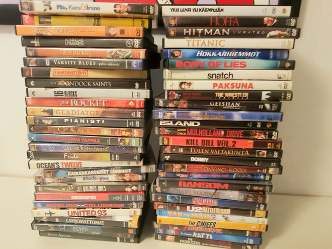 54 kpl. DVD elukuvia (1)