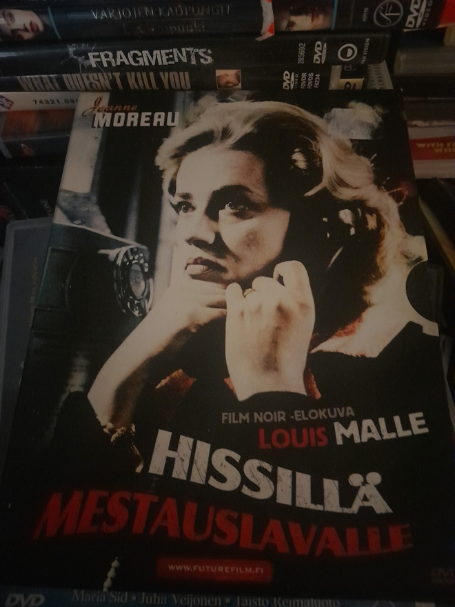 hissillä mestauslavalle