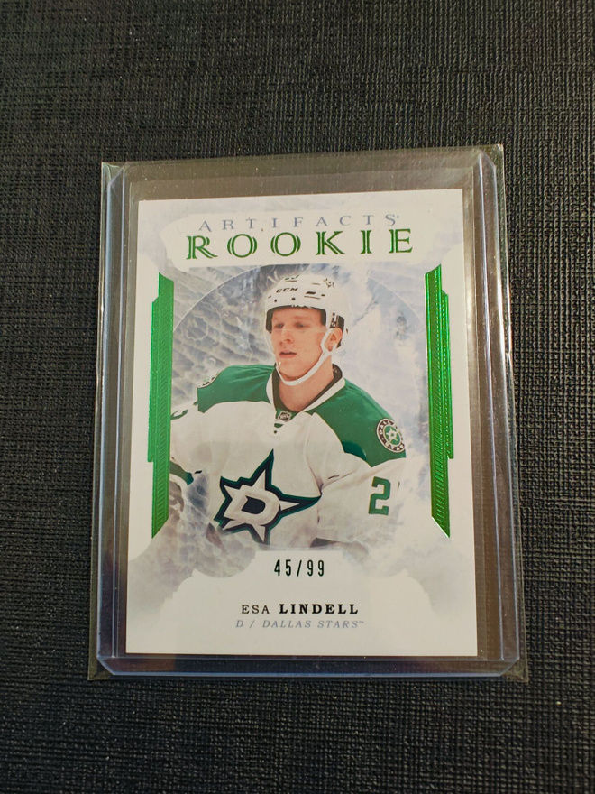 Esa Lindell - 16-17 Artifacts Rookie Emerald /99