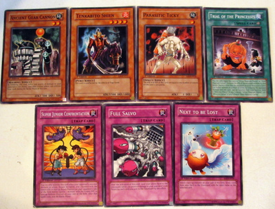 Yu gi oh keräilykortteja, KATSO!