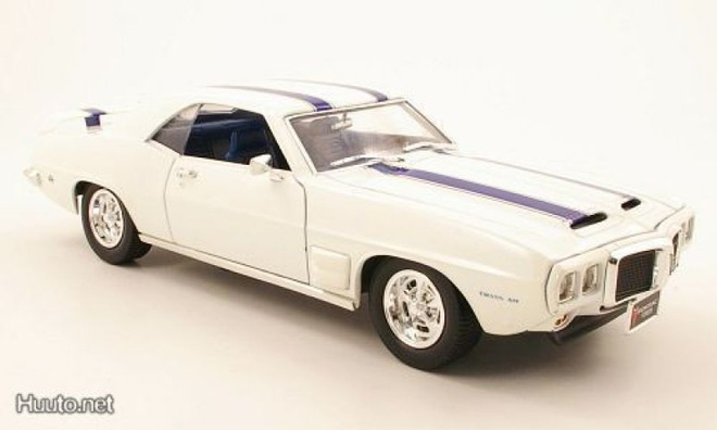 -69 Trans Am 1/18 Yat Ming uusi paketissa