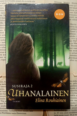 Elina Rouhiainen - Uhanalainen (pokkari)