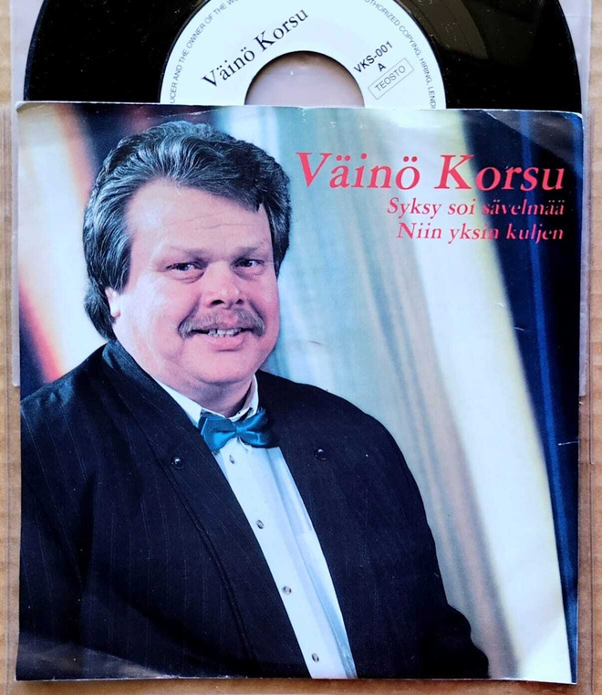 VÄINÖ KORSU & KIMARA: Syksy Soi Sävelmää 7” single + kk 1992