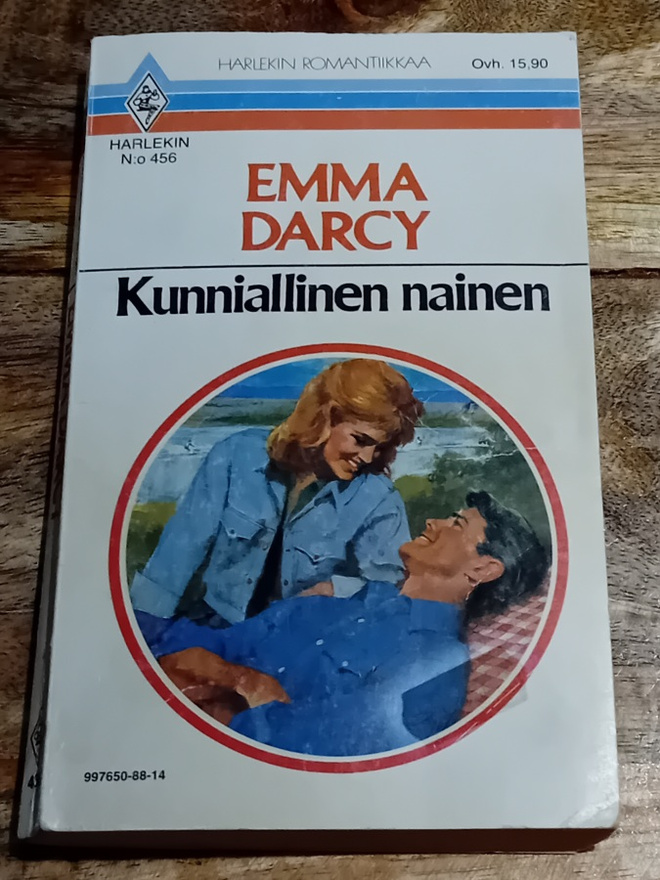 Harlekin / Emma Darcy - Kunniallinen nainen