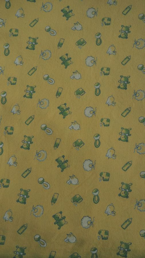 TAITOO ohut collegeneulos, 1,5 m x 7,05 m, keltavihreä
