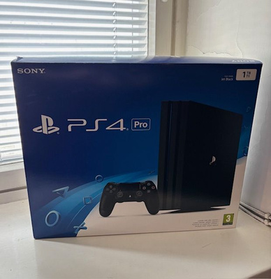 Playstation 4 Pro 1 TB (CIB)
