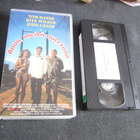 APUA,MEITÄ AUTETAAN ; JOHN CANDY, TOM HANKS, RITA WILSON - pikkukuva 1