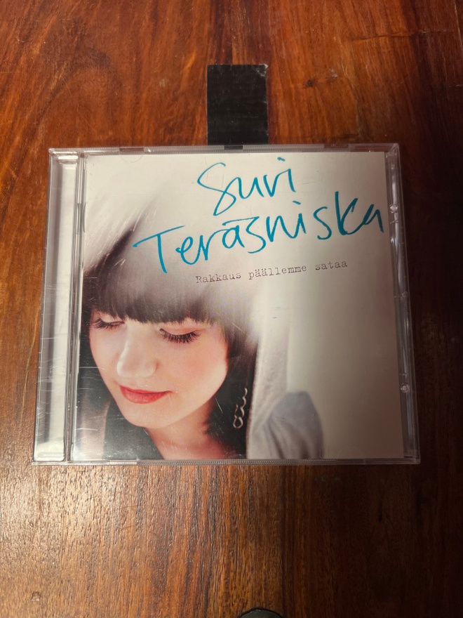 Suvi Teräsniska - Rakkaus Päällemme Sataa cd
