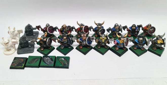 WHFB - 19kpl Dwarf figuureita (80-luku) [F8]