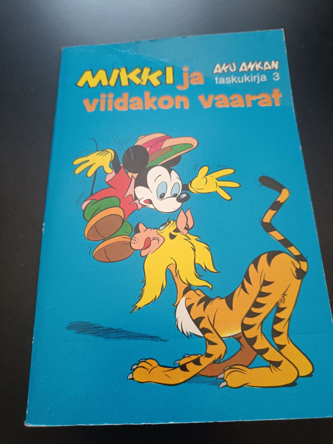 Aku Ankan taskukirja 3 toinen painos