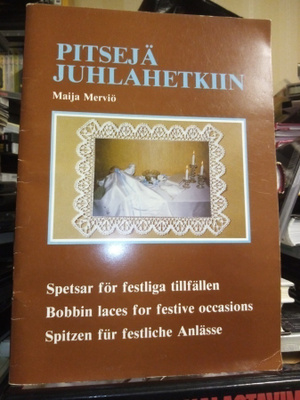 Merviö :  Pitsejä juhlahetkiin ( SIS POSTIKULU)