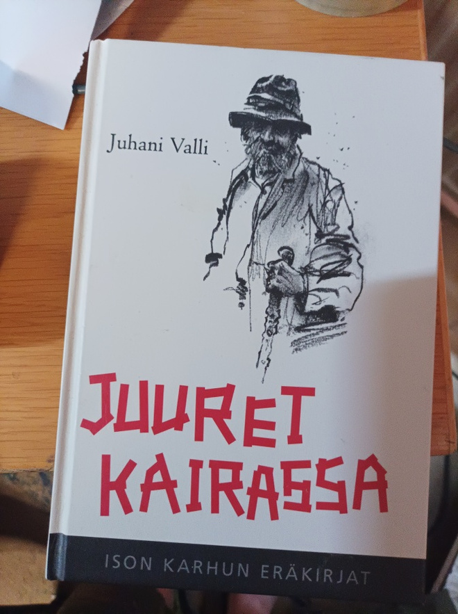 Juhani Valli Juuret kairassa