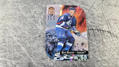 Mark Messier 1997-98 Leaf Fire On Ice
