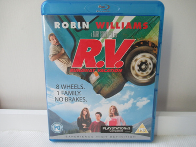 RUNAWAY VACATION BLU-RAY