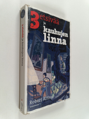 Robert Arthur : 3 etsivää ja kauhujen linna