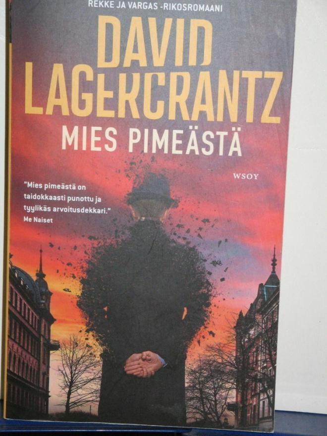David Lagercrantz : MIES PIMEÄSTÄ