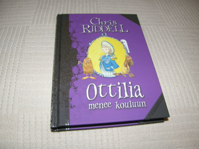 Chris Riddell Ottilia menee kouluun