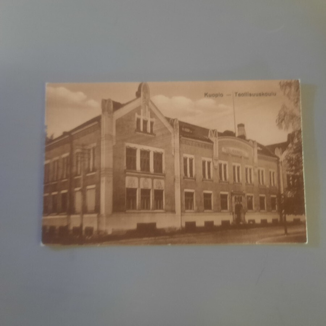 PK Kuopio Teollisuuskoulu * puhelinlangat