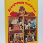Tuula Peltola : Nukkekodin niksikirja - pikkukuva 1