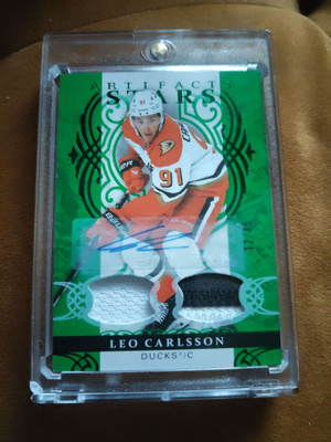 Leo Carlsson 26-27 Artifacts Material Emerald Auto /15 #143