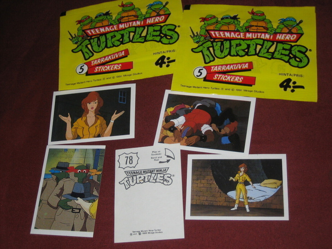 Turtles-tarrakuvia, keräilyalbumi ja 20 avaamatonta pussia!