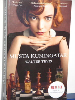 Walter Tevis : MUSTA KUNINGATAR