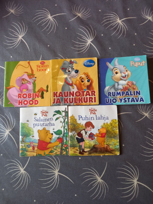 5 kpl Disney minikirja