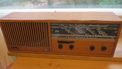 Antiikkiradio Aga type 3554