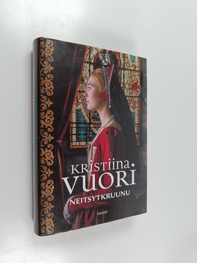 Kristiina Vuori : Neitsytkruunu