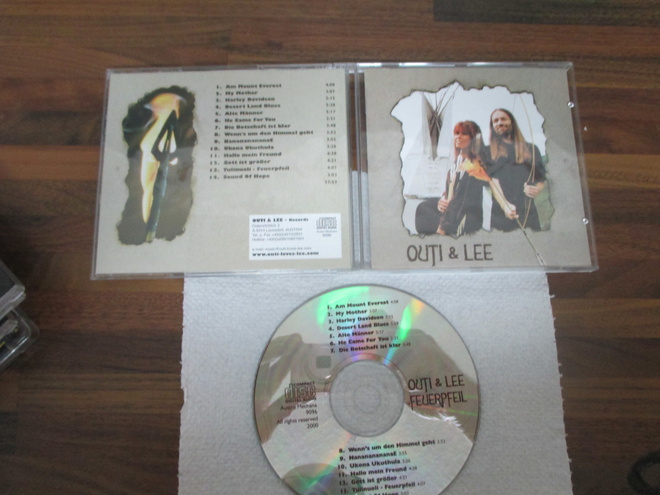 OUTI & LEE - Feuerpfeil ; erittäin hyväk CD