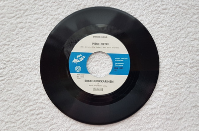 Erkki Junkkarinen – Pieni Hetki / Annabella 7" Single