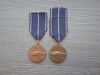 Jatkosodan muistomitali 2 kpl