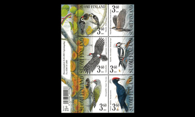 1563-8BL28 ** Tikkalintuja blokki (2001)