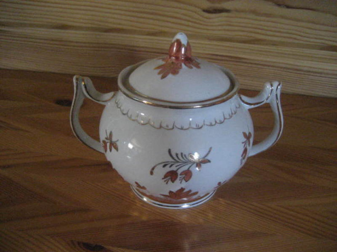 NEUVOSTOLIITTOLAINEN TEEASTIA CCCP