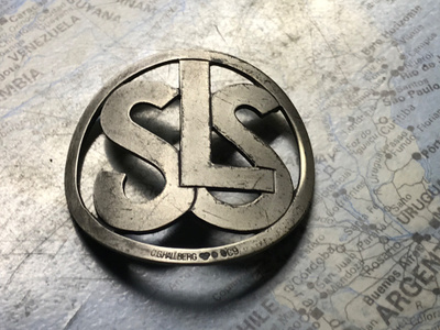 Ruotsalainen hopeinen logo n.11g