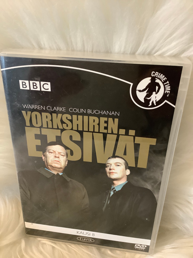 YORKSHIREN ETSIVÄT KAUSI 8
