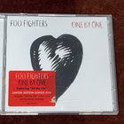 FOO FIGHTERS - ONE BY ONE - CD + DVD - pikkukuva 1