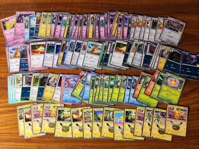 Pokémon-30th kortteja bulk