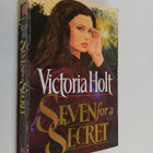 Victoria Holt : Seven for a secret - pikkukuva 1