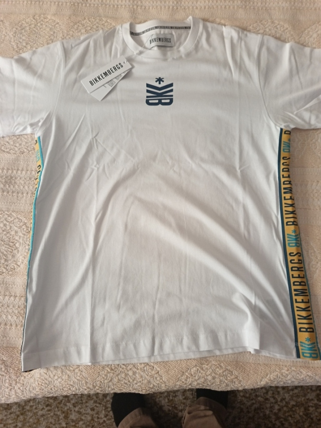BIKKEMBERGS-t-paita koko M