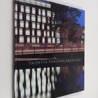 Liisa (toim.) Lindgren : Taidetta Pikkuparlamentissa : Pu... - pikkukuva 1