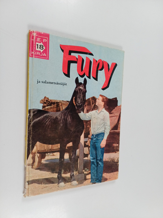 Rene van Nerum : Fury ja salametsästäjät