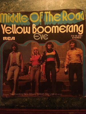 (7") Middle Of The Road - Yellow Boomerang