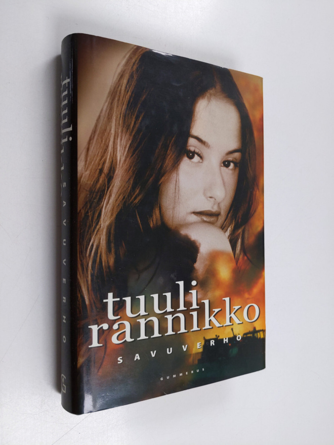 Tuuli Rannikko : Savuverho