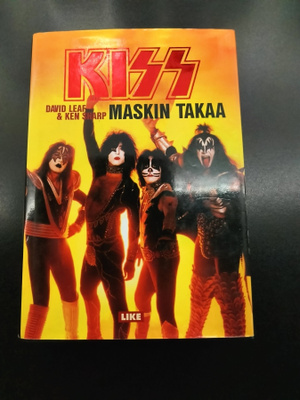 Kiss maskin takaa