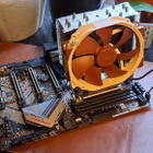 AMD Ryzen Threadripper 1950X, Emolevy Ja Tuuletin - pikkukuva 1