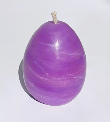 Mehiläisvahakynttilä - muna -violetti- 7 cm x 10 cm
