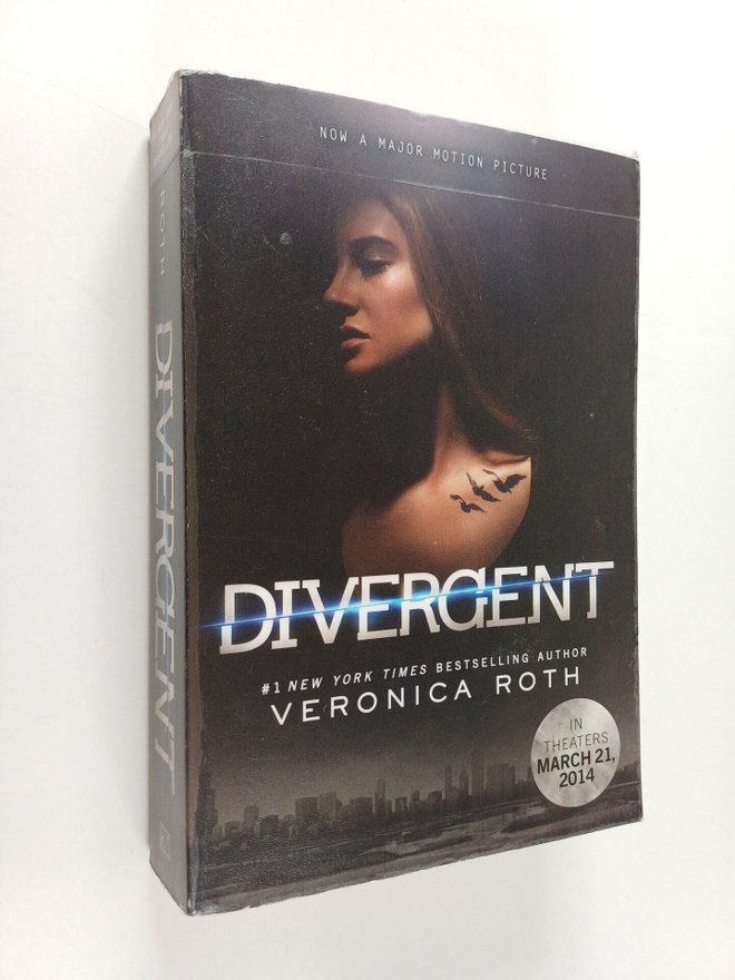 Veronica Roth : Divergent Movie Tie-in Edition
