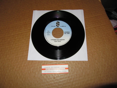 Kari Tapio 7" Luoksein Sua Kaipaan v.1980