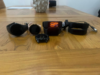 Smart watches bundle